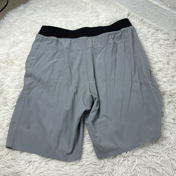 Men's Lululemon Shorts Unlined - Picture 5 of 7
